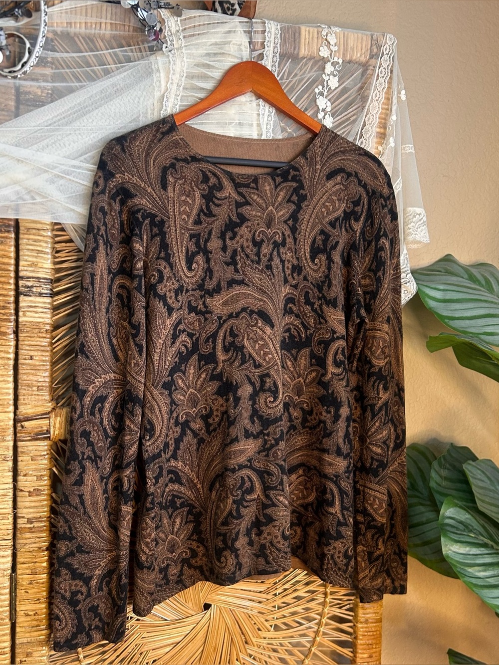 Lauren Ralph Lauren paisley print long sleeved lightweight sweater size Large